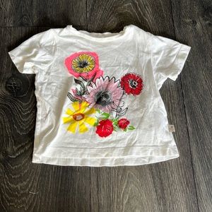 Adorable T-shirt. Stella McCartney kids.